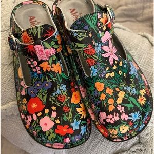 Alegria Mules worn twice size 9. Gorgeous colors